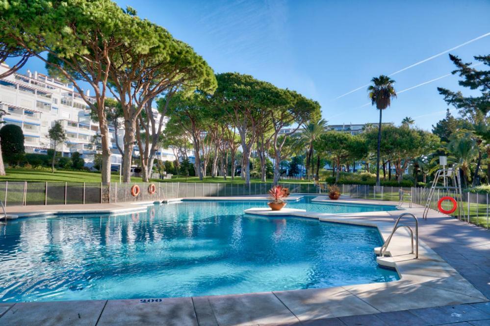 Апартаменты Playas Del Duque, Puerto Banus, Golf .Playa Y Compras Марбелья Экстерьер фото